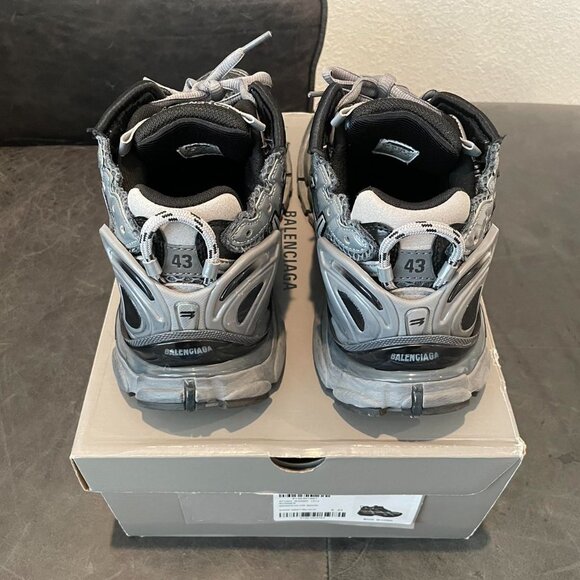 Balenciaga Men's Trainers - Picture 3 of 4